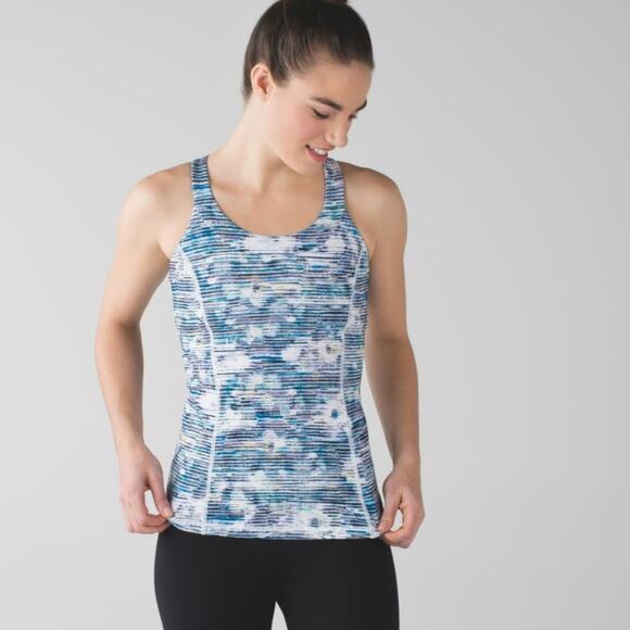 Lululemon Enhearten Tank in Blurry Belle Multi / Deep Zinfandel - Picture 7 of 8